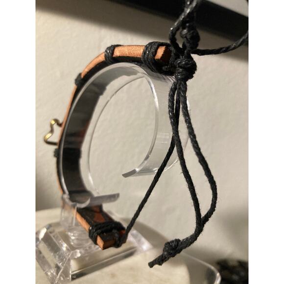 leather cuff bangle adjustable bracelet guitar band rock music metal - Picture 3 of 3